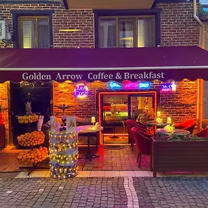 Apartahotel Golden Arrow Old