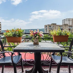 S.r Hotel Tbilisi